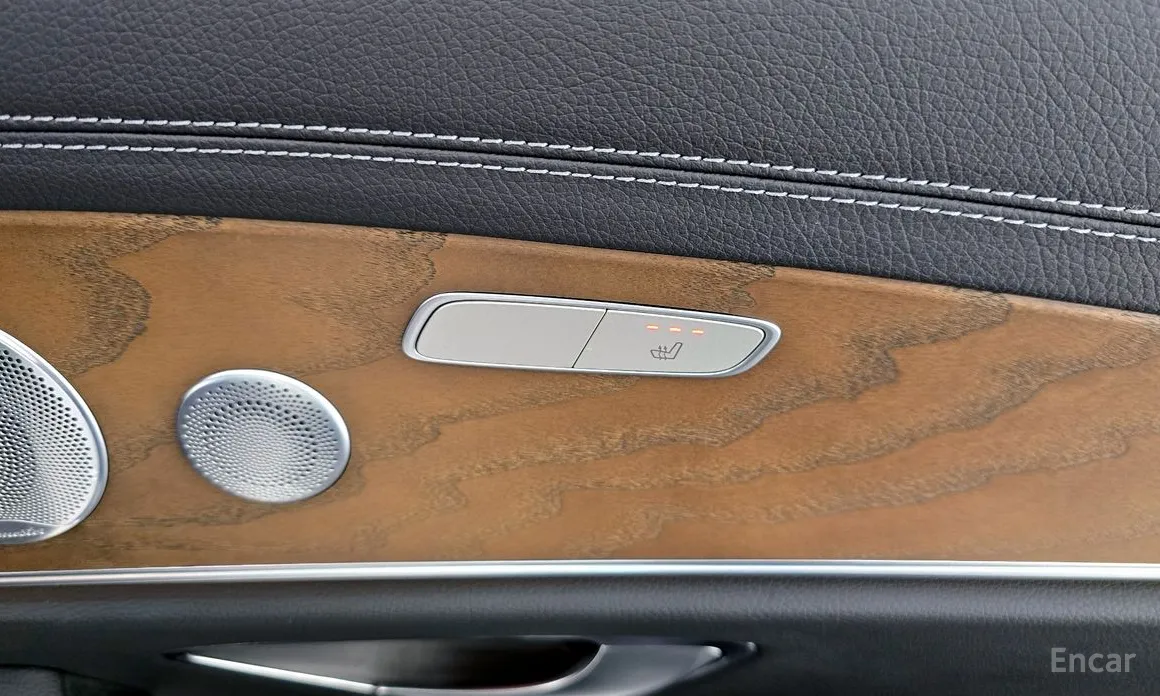 Фото 17 - Mercedes-Benz E-Class