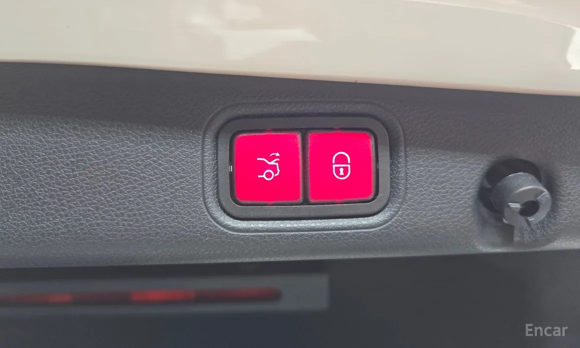 Фото 18 - Mercedes-Benz E-Class