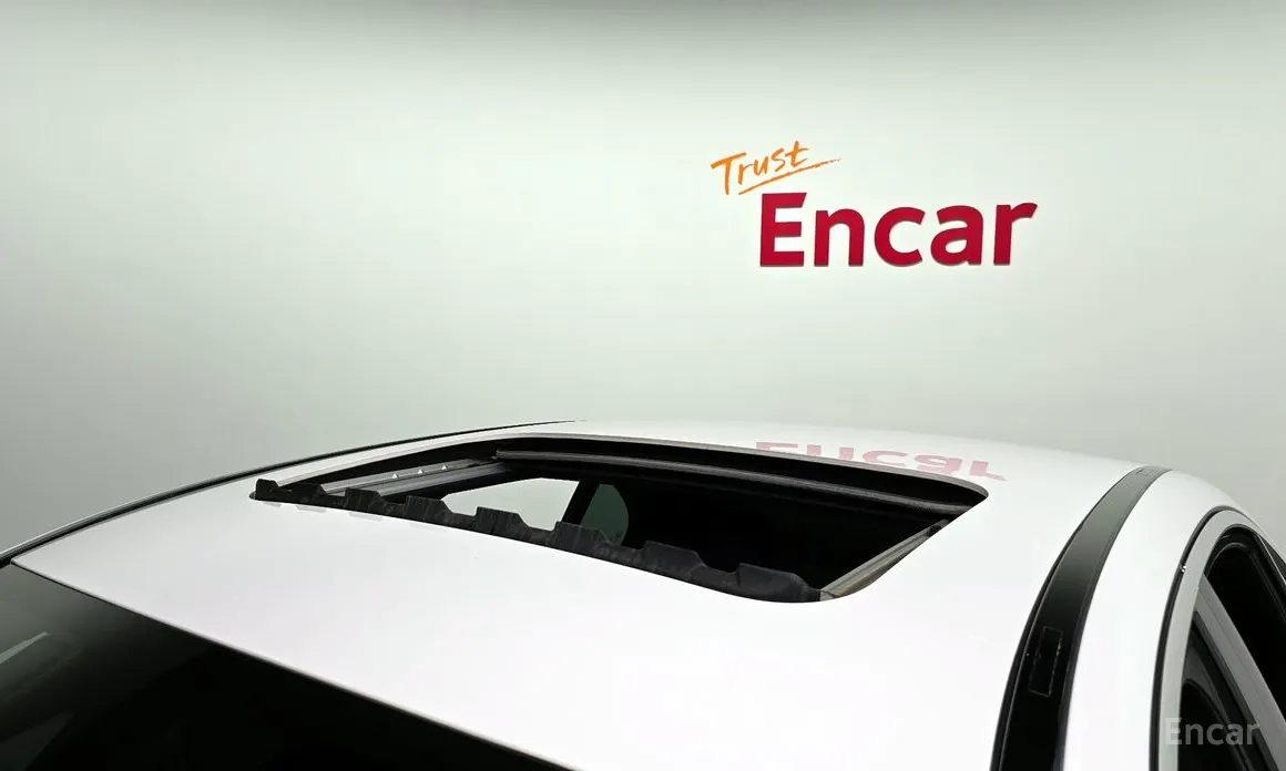 Фото 20 - Mercedes-Benz E-Class