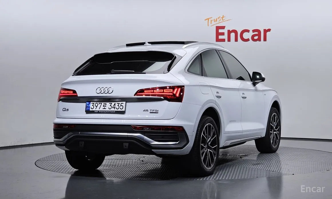 Фото 2 - Audi Q5