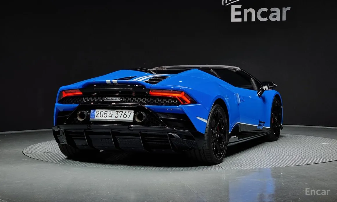 Фото 2 - Lamborghini Huracan