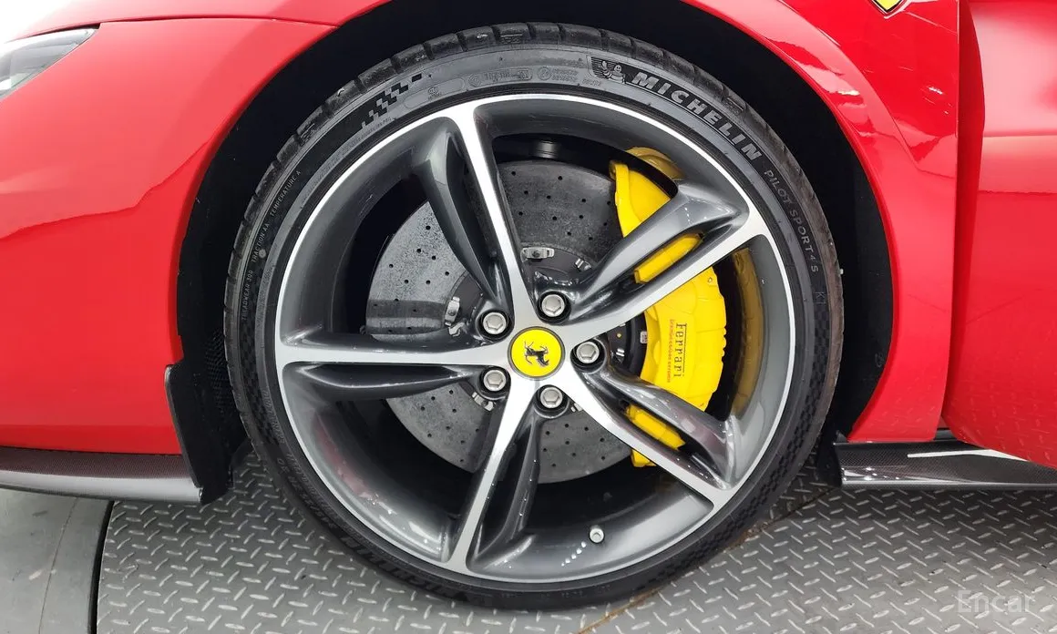 Фото 5 - Ferrari 296