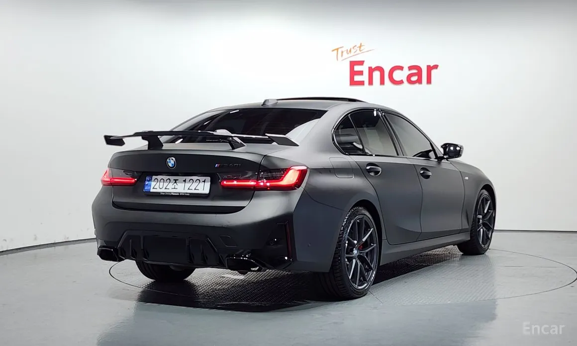 Фото 2 - BMW 3 Series