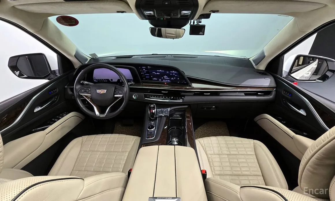 Фото 14 - Cadillac Escalade