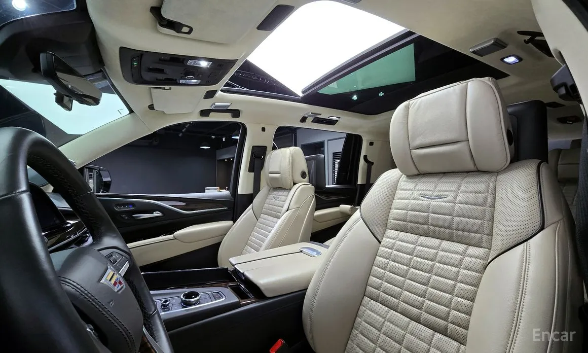 Фото 17 - Cadillac Escalade