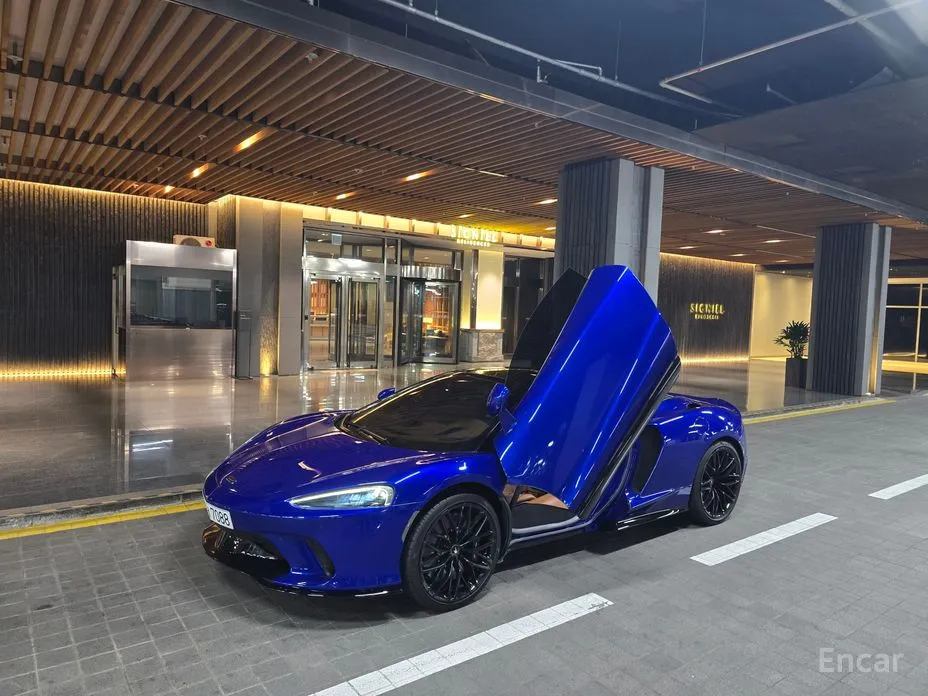 Фото 10 - McLaren GT