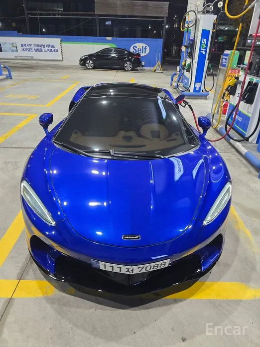 Фото 3 - McLaren GT