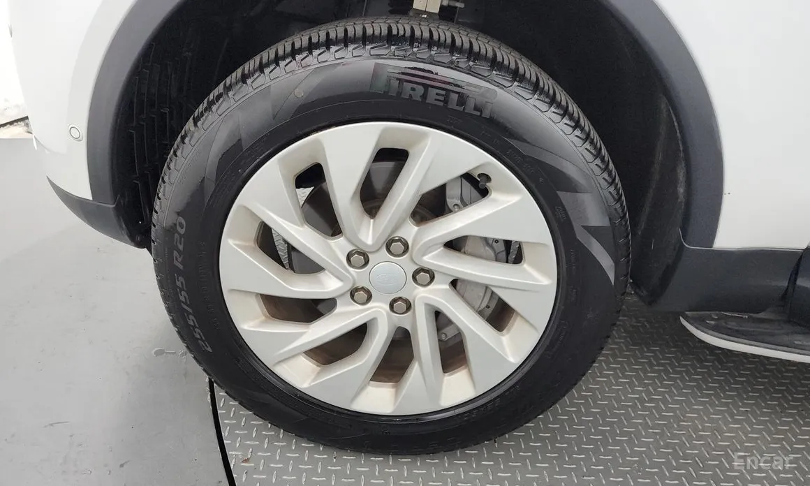 Фото 5 - Land Rover Discovery