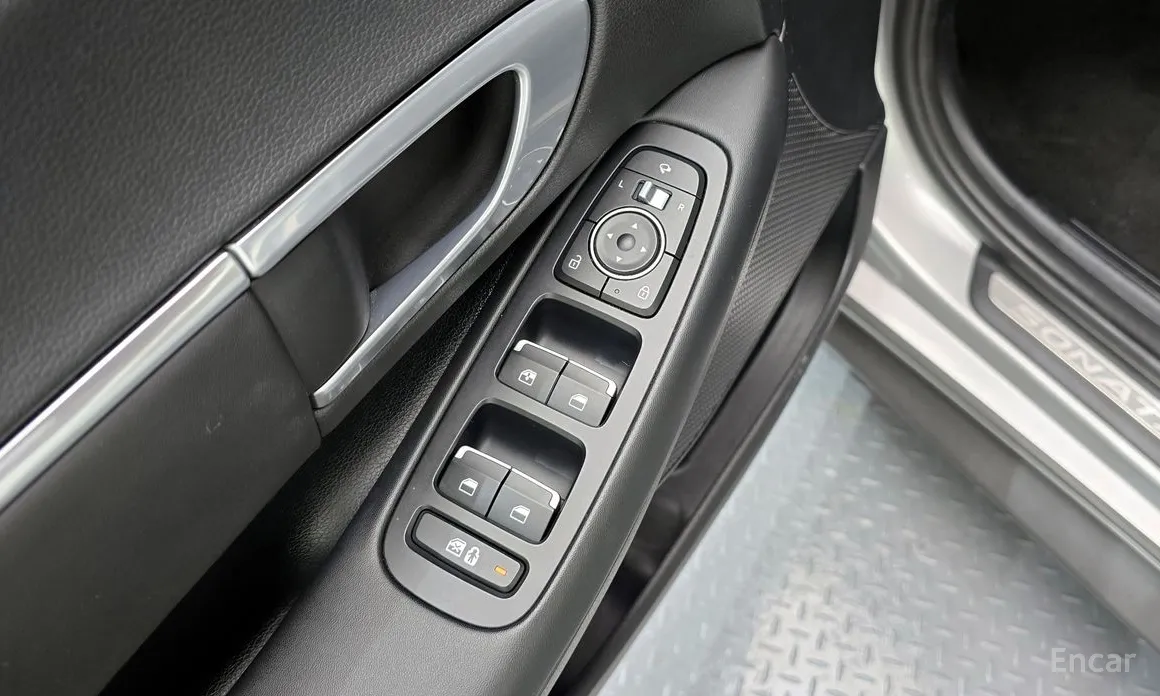 Фото 18 - Hyundai Sonata