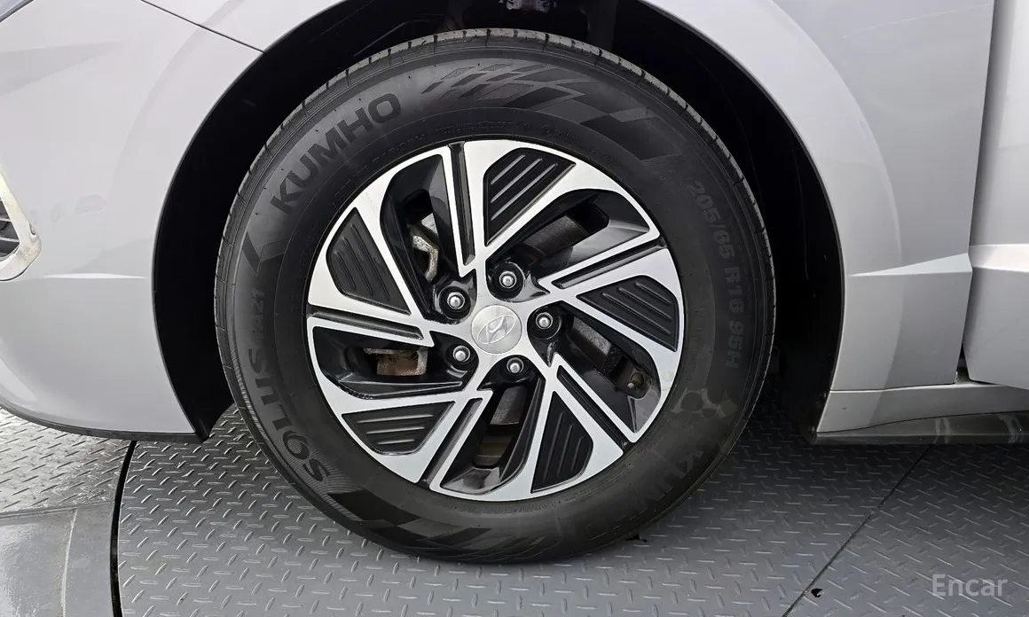 Фото 5 - Hyundai Sonata