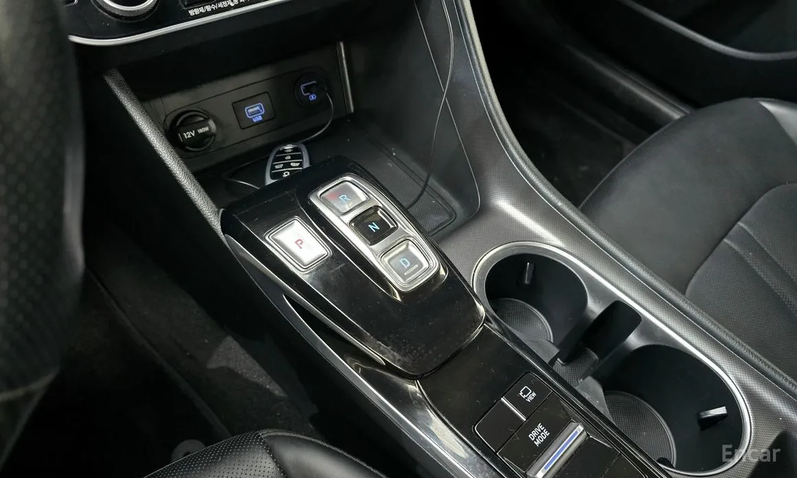 Фото 9 - Hyundai Sonata