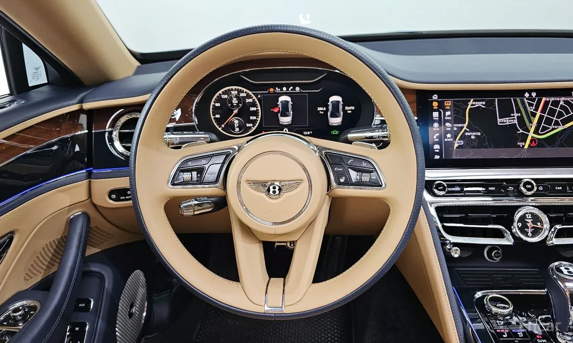 Фото 13 - Bentley Flying Spur