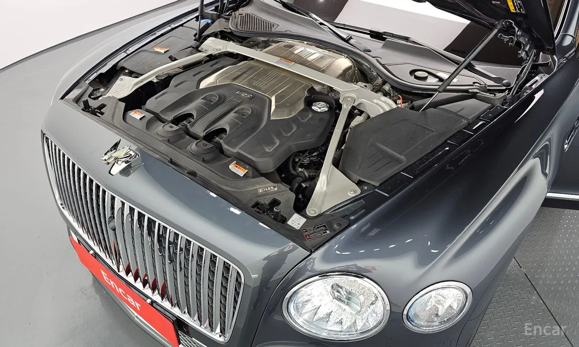 Фото 6 - Bentley Flying Spur