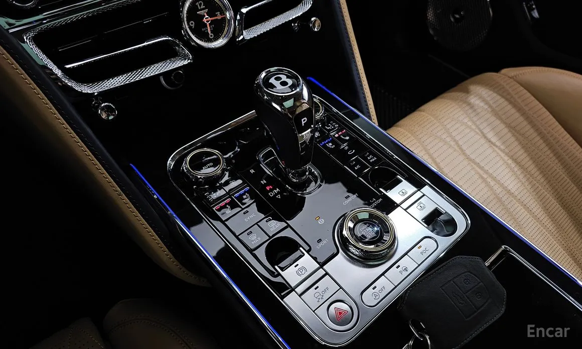 Фото 9 - Bentley Flying Spur