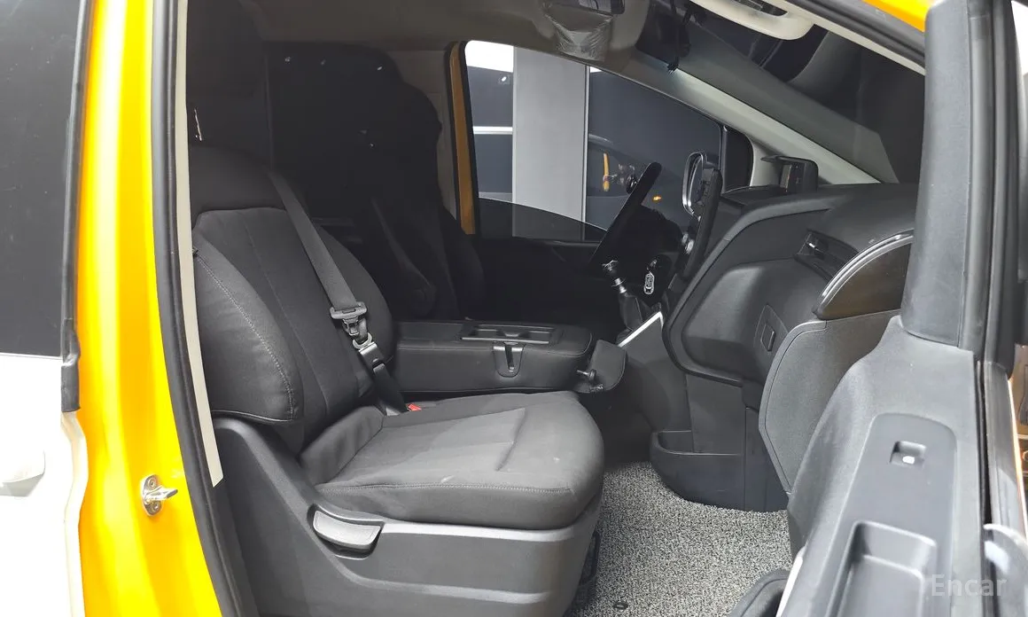 Фото 10 - Hyundai Staria