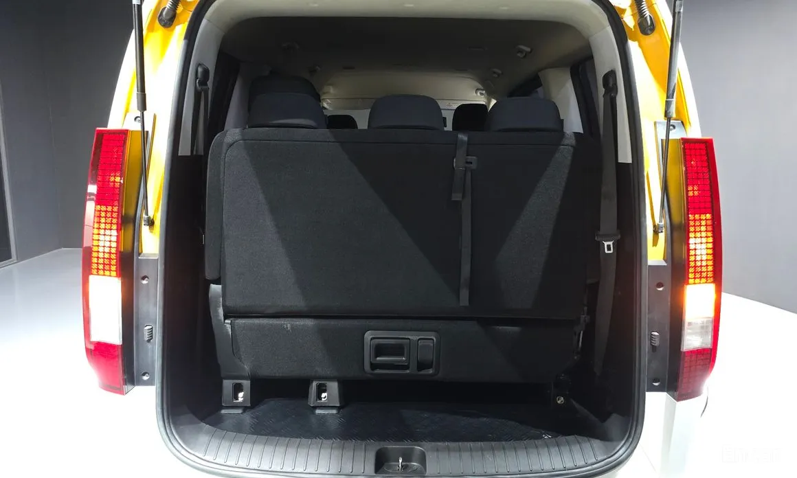 Фото 20 - Hyundai Staria