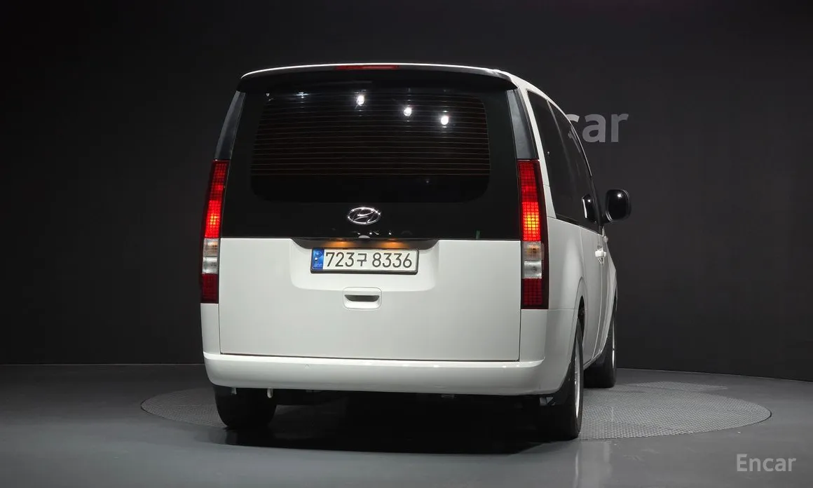 Фото 4 - Hyundai Staria