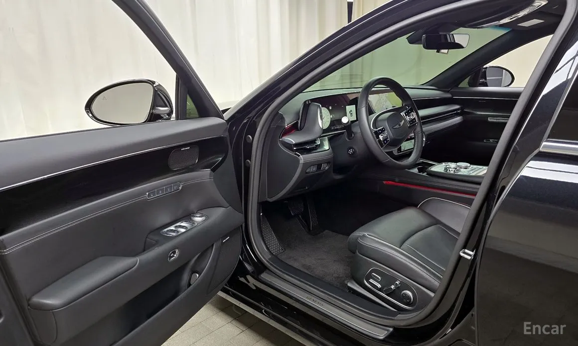 Фото 11 - Genesis G90