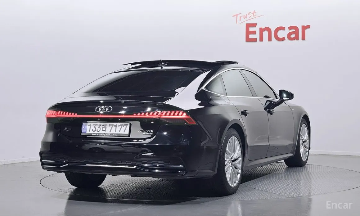 Фото 2 - Audi A7