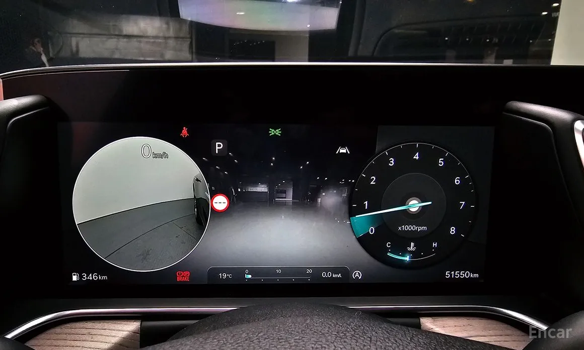 Фото 8 - Genesis G90