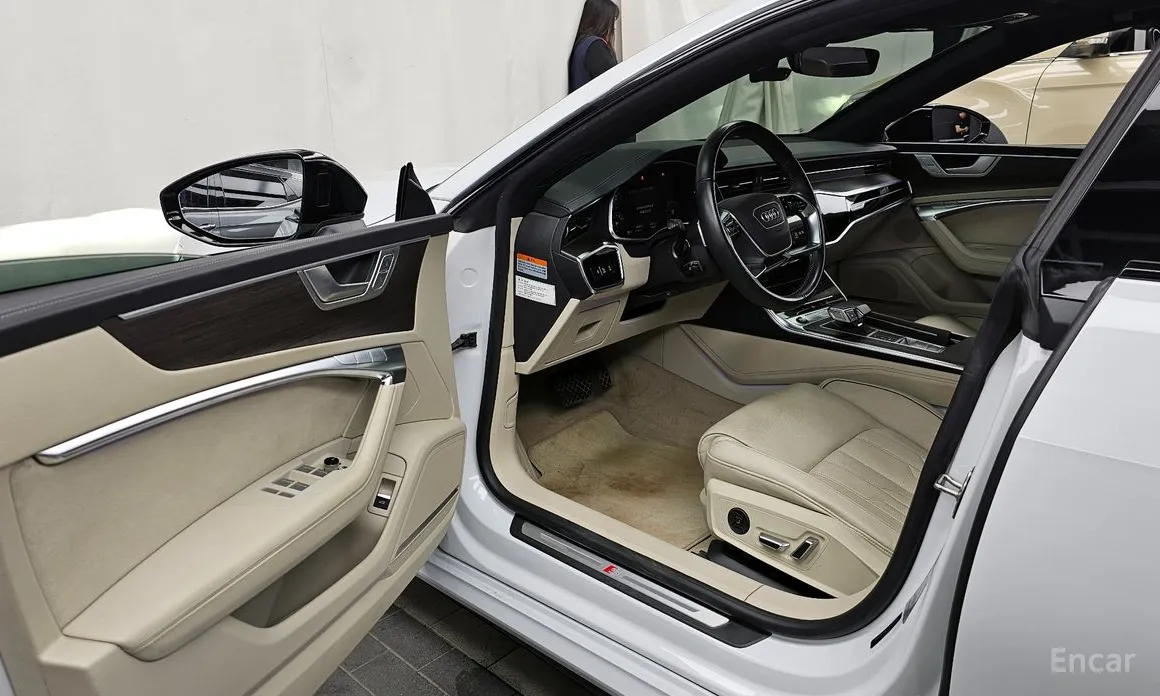 Фото 10 - Audi A7