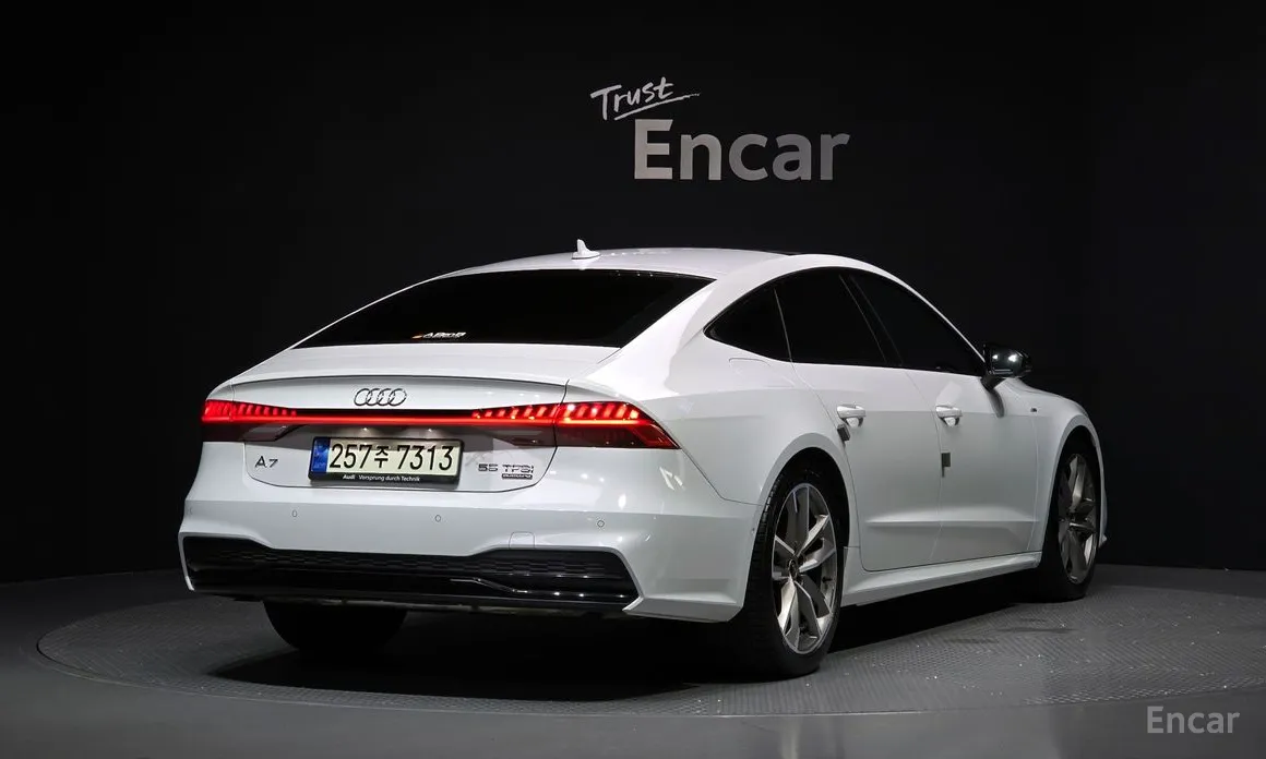 Фото 2 - Audi A7