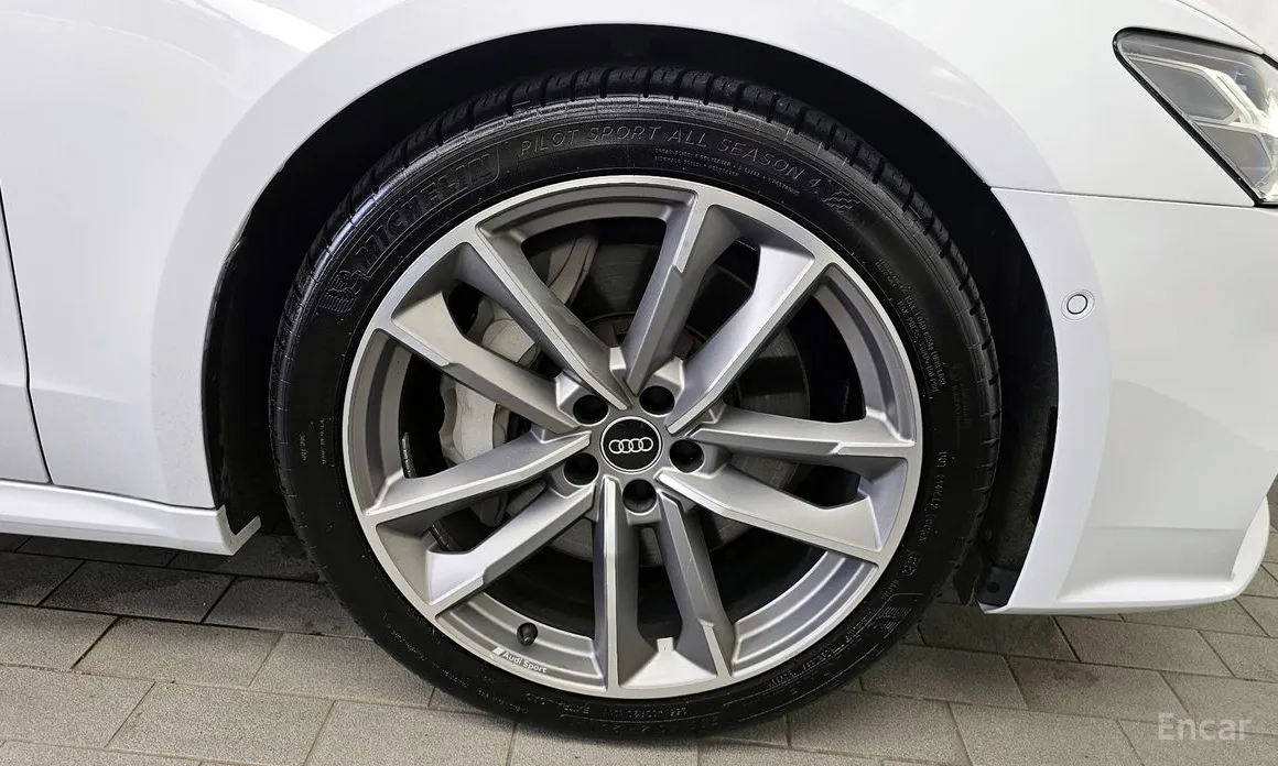 Фото 5 - Audi A7