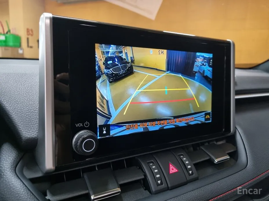 Фото 18 - Toyota RAV4