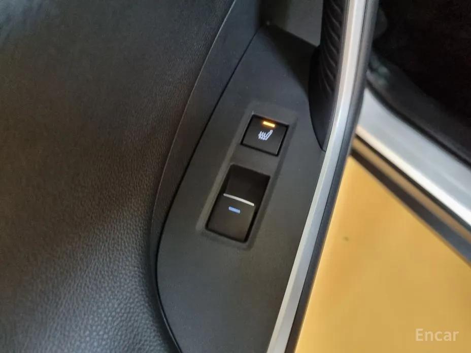 Фото 7 - Toyota RAV4