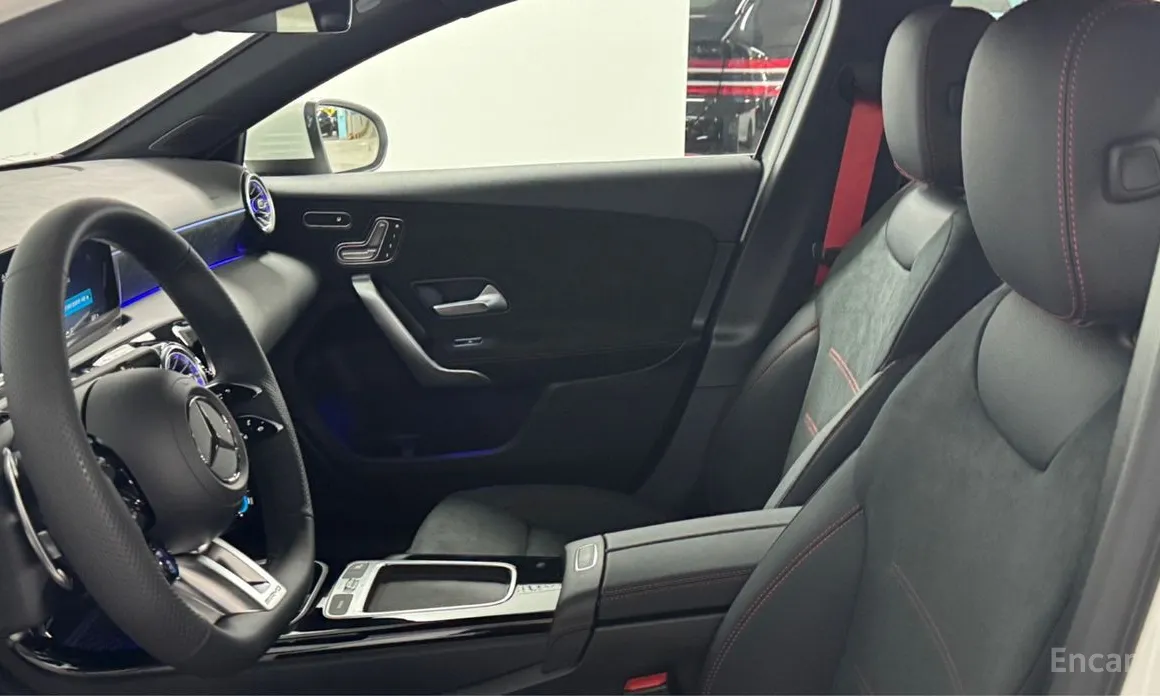 Фото 15 - Mercedes-Benz A-Class