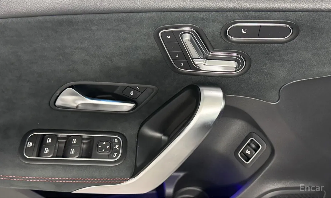 Фото 16 - Mercedes-Benz A-Class