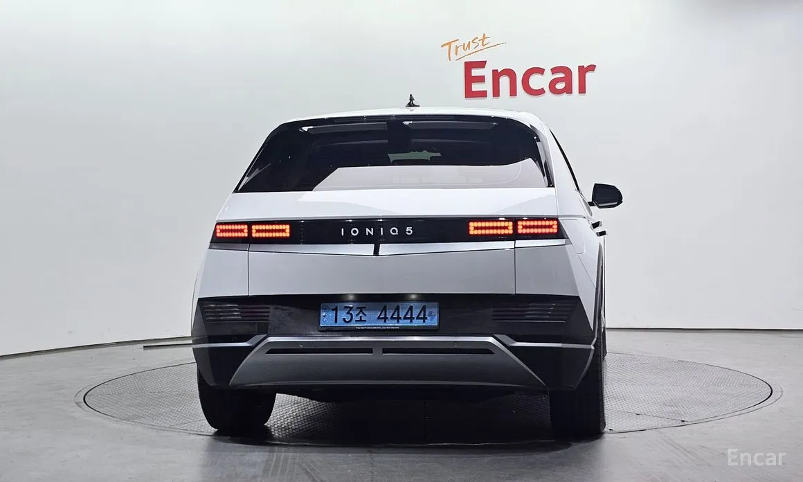 Фото 4 - Hyundai Ioniq 5