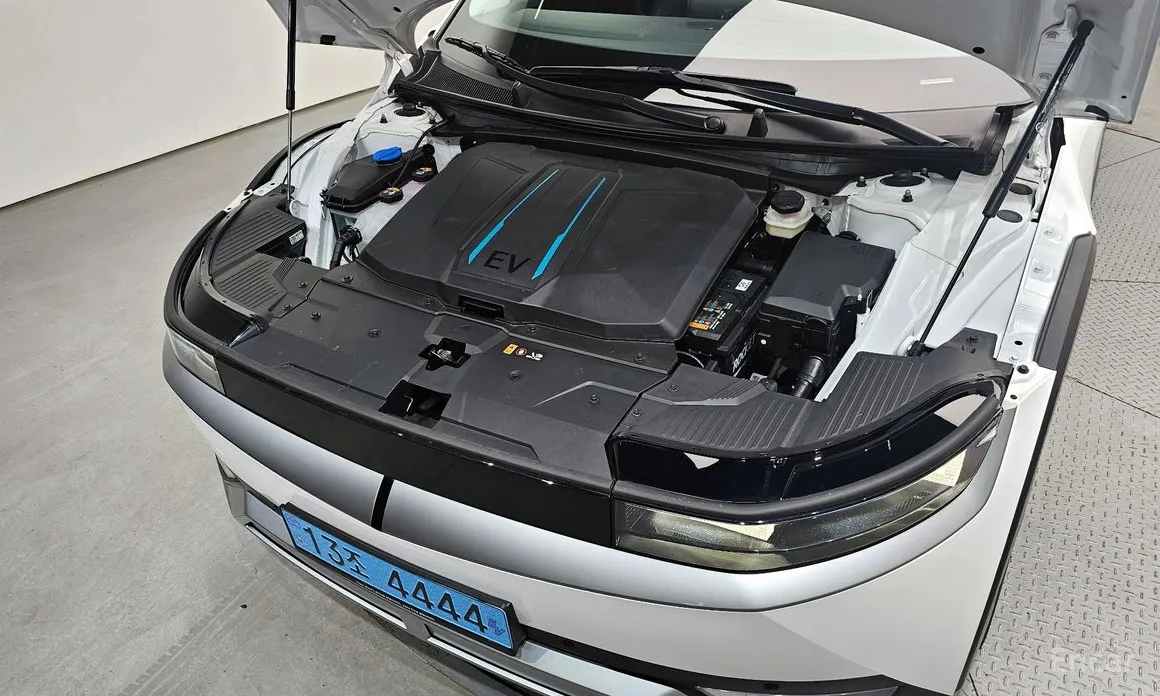 Фото 6 - Hyundai Ioniq 5