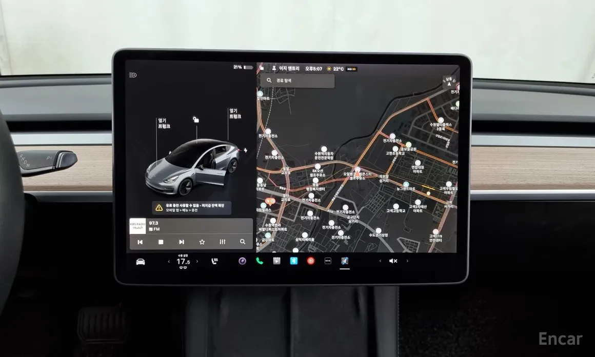 Фото 14 - Tesla Model 3