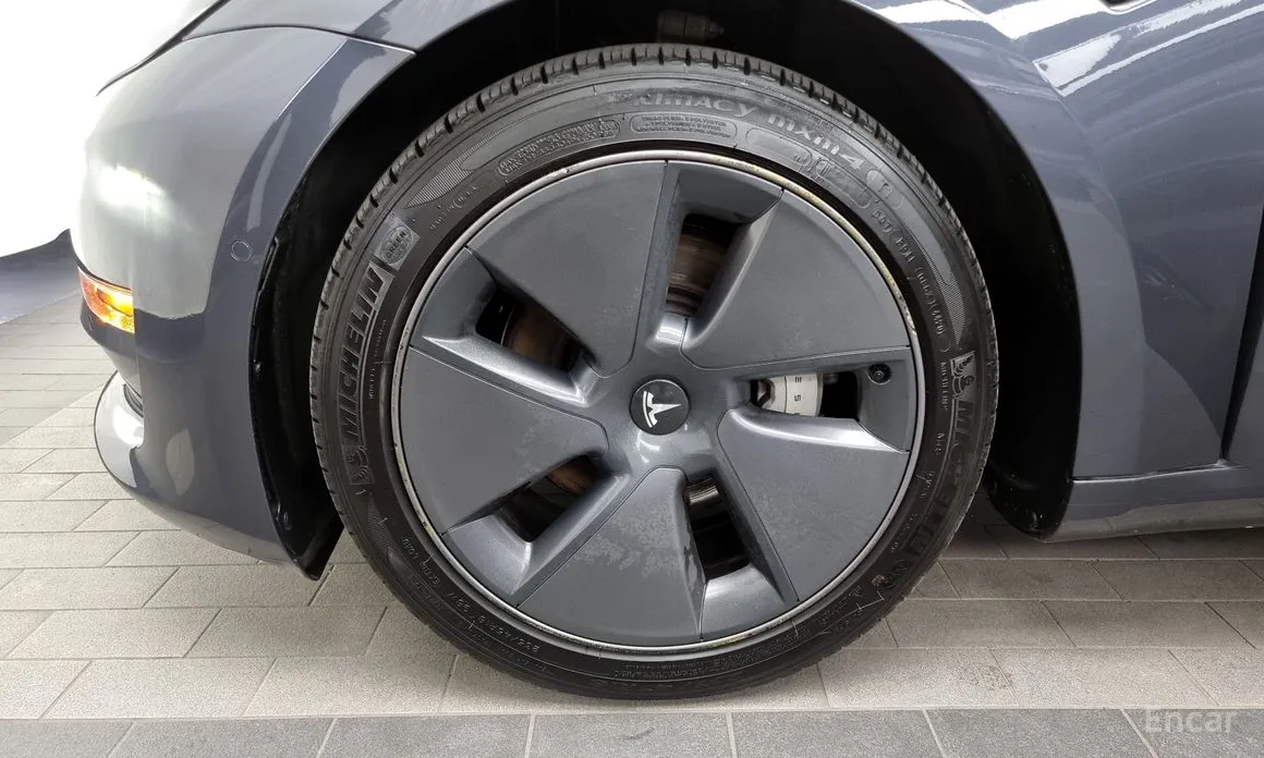 Фото 5 - Tesla Model 3