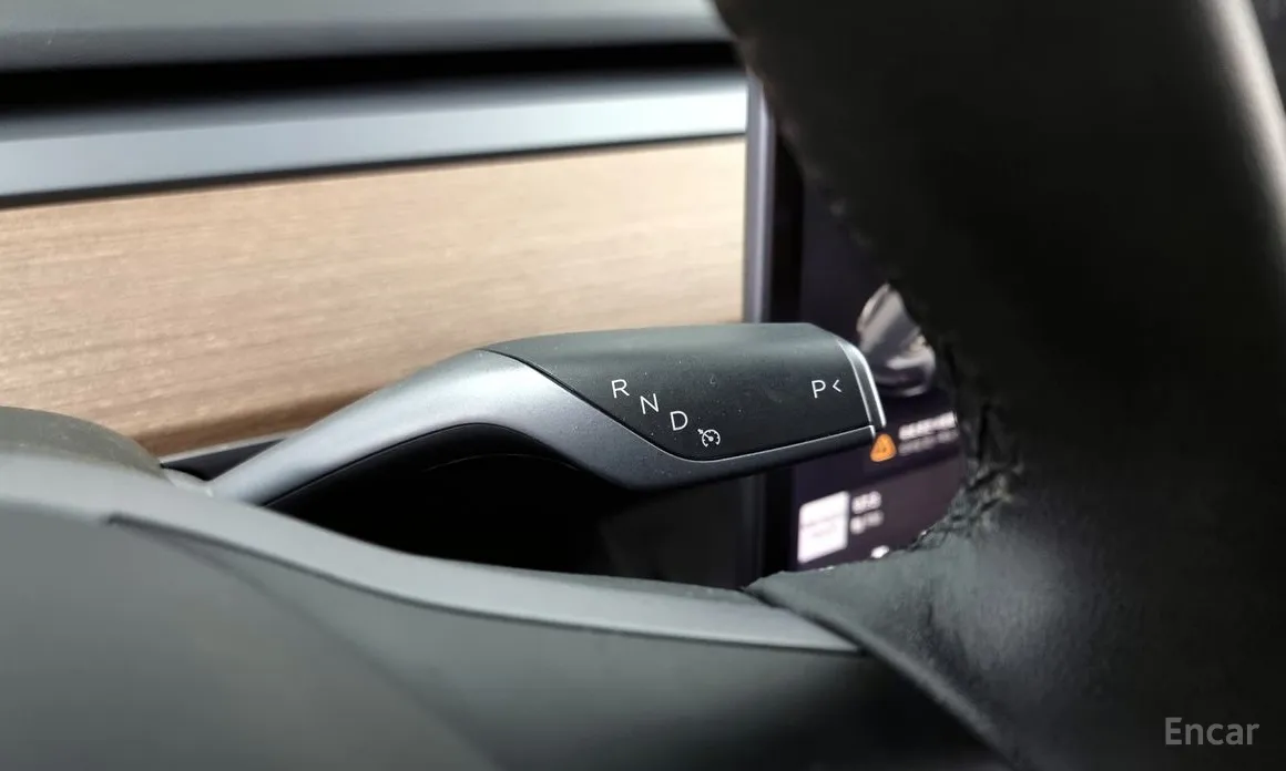 Фото 9 - Tesla Model 3