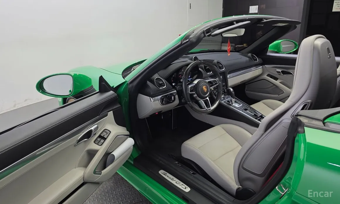 Фото 10 - Porsche 718