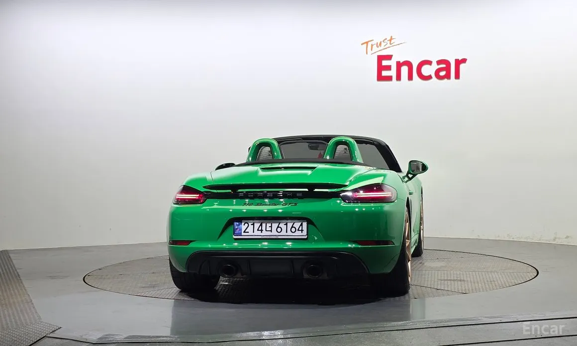 Фото 4 - Porsche 718