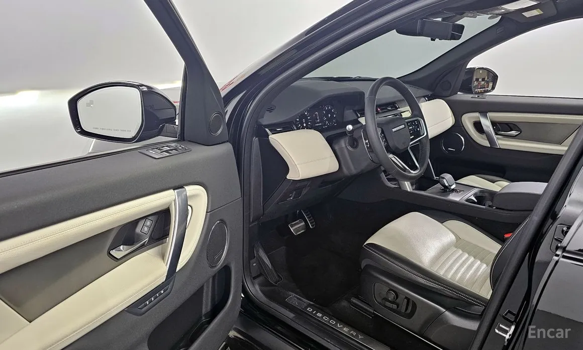 Фото 10 - Land Rover Discovery Sport