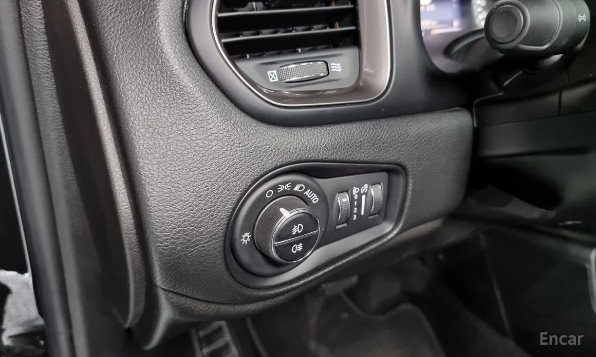 Фото 18 - Jeep Renegade