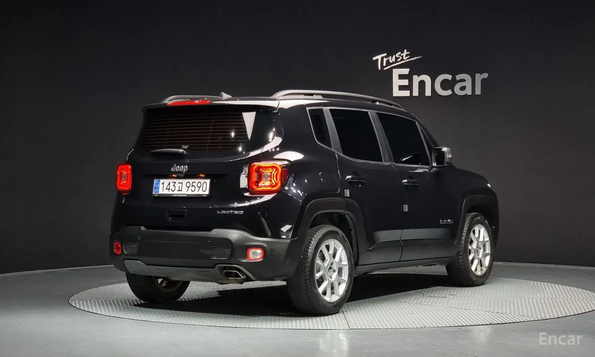 Фото 2 - Jeep Renegade