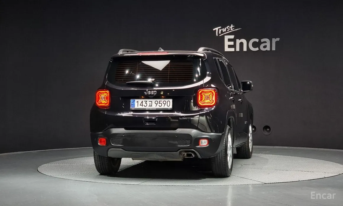 Фото 4 - Jeep Renegade