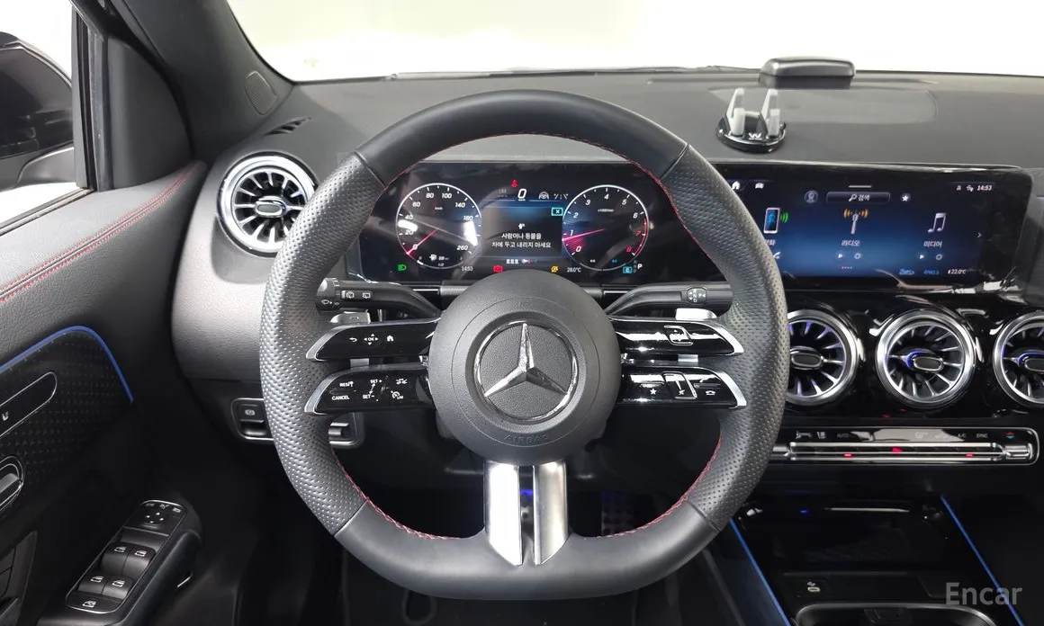 Photo 13 - Mercedes-Benz GLA-Class