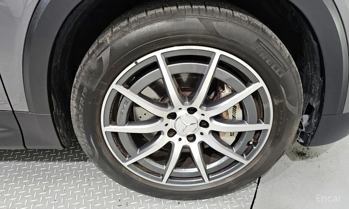 Фото 5 - Mercedes-Benz GLB-Class