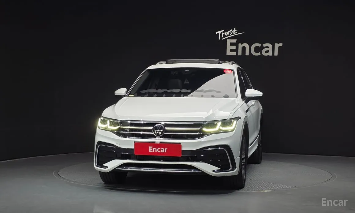 Фото 3 - Volkswagen Tiguan