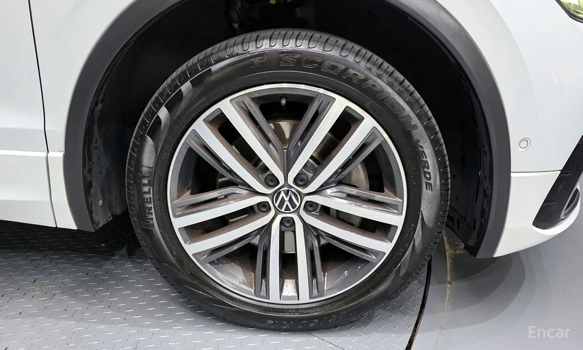 Фото 5 - Volkswagen Tiguan