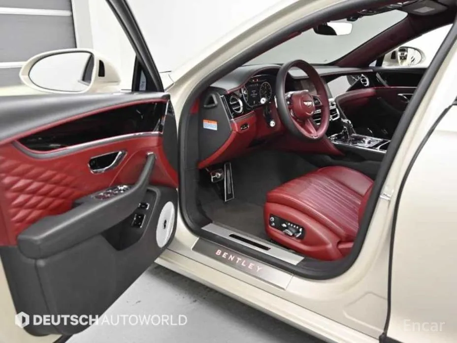 Фото 15 - Bentley Flying Spur