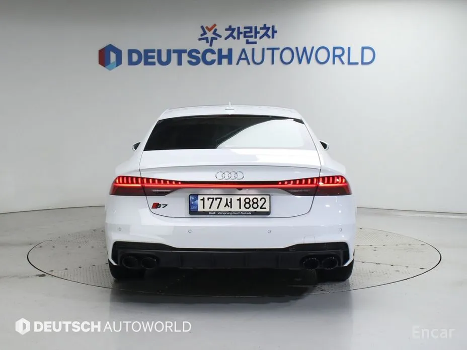 Фото 4 - Audi A7