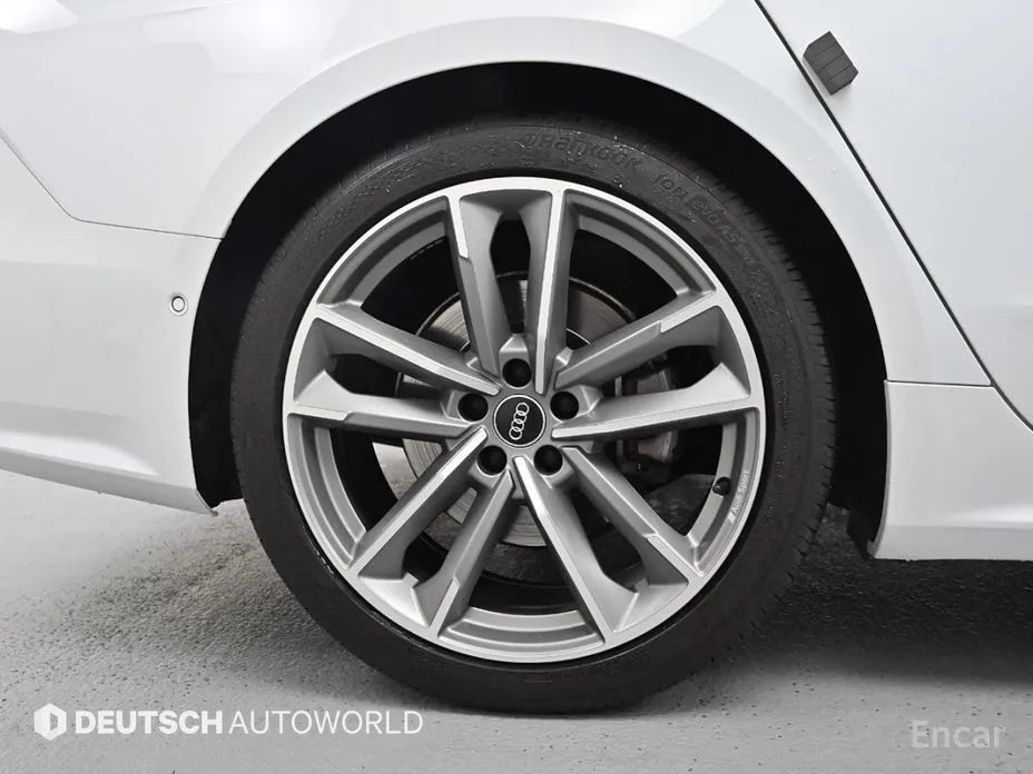 Фото 5 - Audi A7