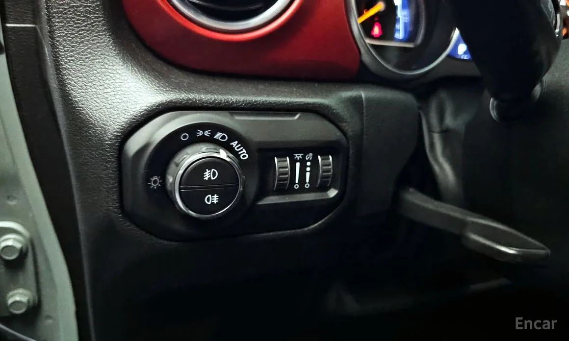 Фото 14 - Jeep Wrangler